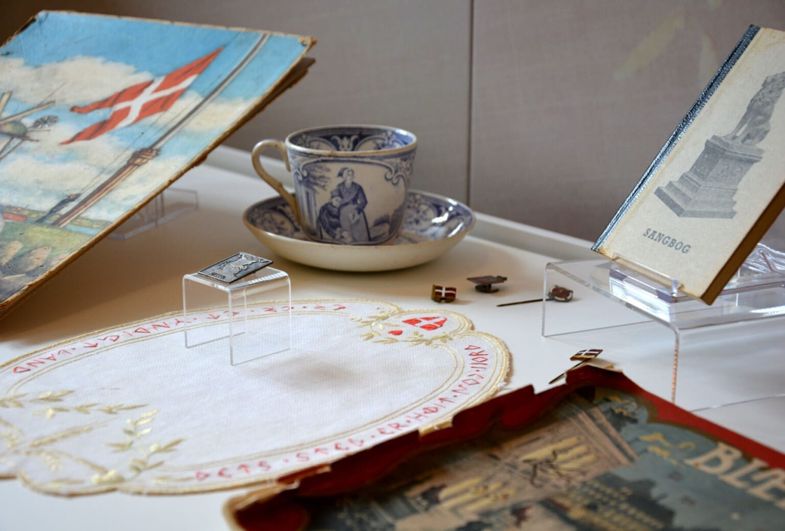 Særudstillingen Det særligt danske på Tekstilmuseet i Herning