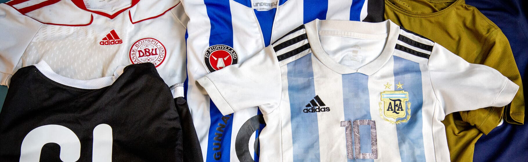 Vi søger dit gamle sportstøj til udstillingen we are the champions