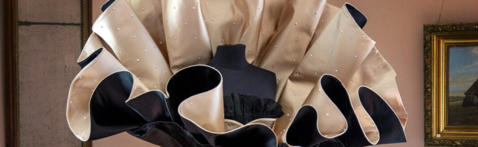 Operakostume udstilling på Herningsholm Museum